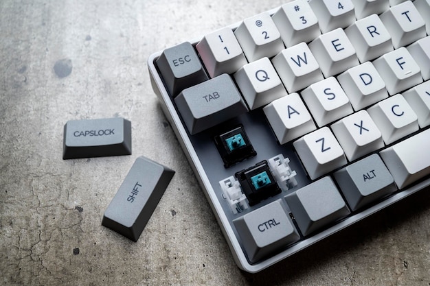 Keychron V8 Max mechanical keyboard with Gasket & hot-swappable switches goes on sale in China